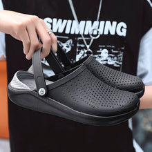 Load image into Gallery viewer, 2019 Men Sandals Crocks LiteRide Hole Shoes Crok Rubber Clogs For Men EVA Unisex Garden Shoes Black Crocse Adulto Cholas Hombre